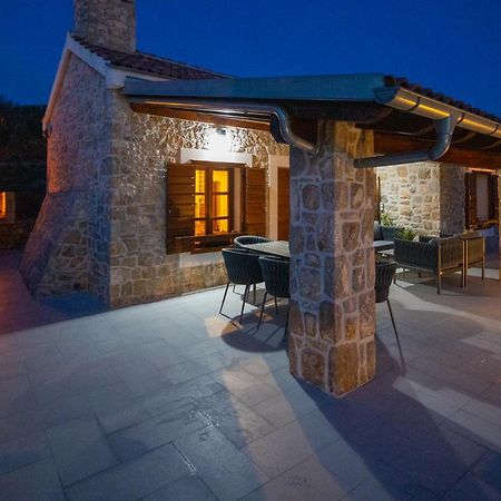 Holiday Home Svemir Drage Luaran gambar