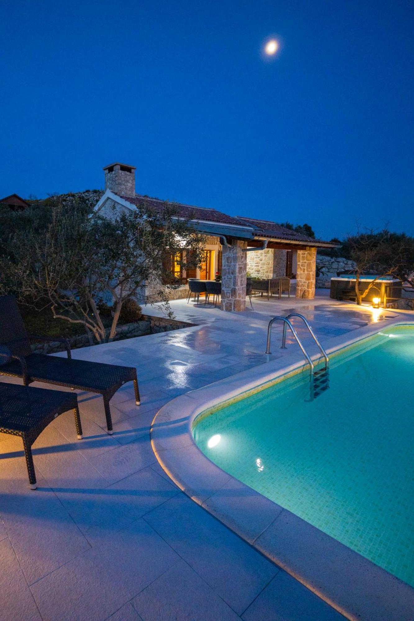 Holiday Home Svemir Drage Luaran gambar