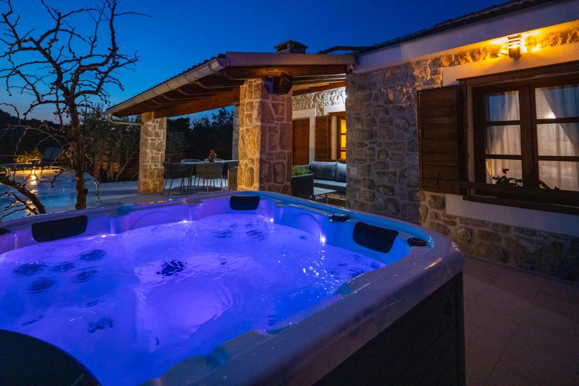 Holiday Home Svemir Drage Luaran gambar
