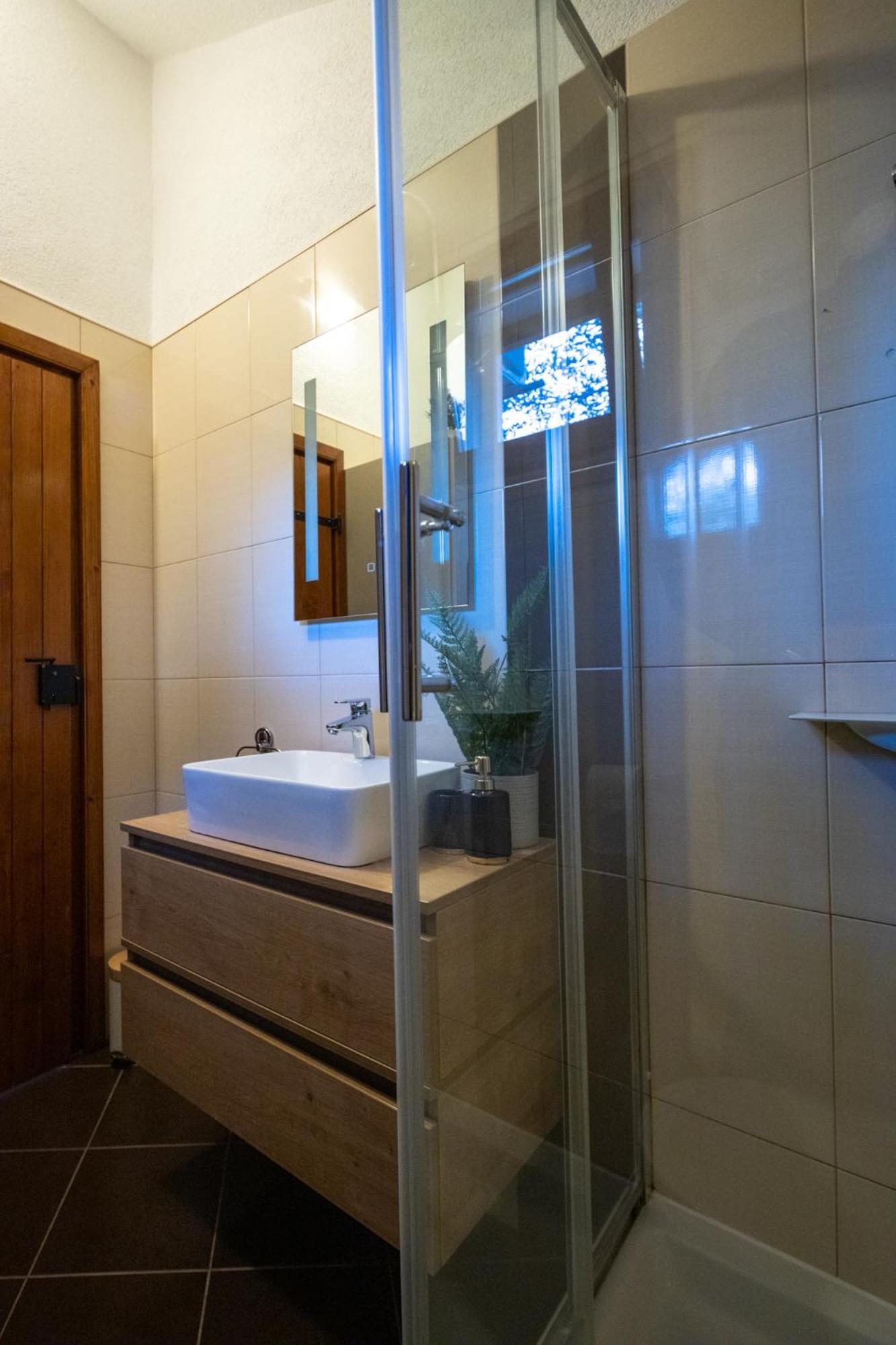 Holiday Home Svemir Drage Luaran gambar