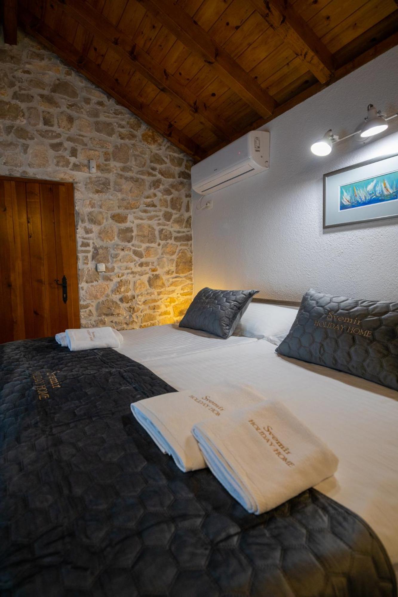 Holiday Home Svemir Drage Luaran gambar