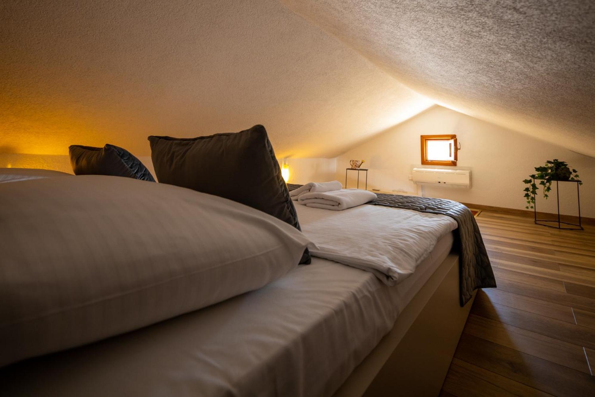 Holiday Home Svemir Drage Luaran gambar
